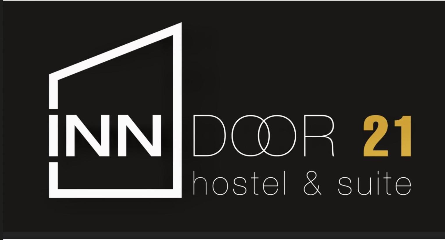 Inn Door 21 - Hostel & Suite Браганса Екстер'єр фото